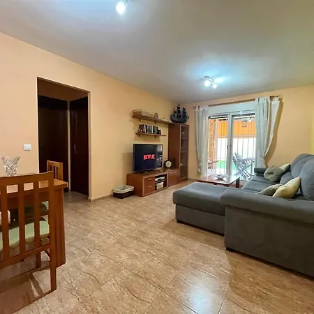Amplio De 3 Con Piscina, Pista De Padel, Futbol Y Garaje Cubierto 2 Coches En Altas Entinas Apartamento