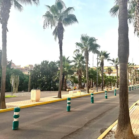 Amplio De 3 Con Piscina, Pista De Padel, Futbol Y Garaje Cubierto 2 Coches En Altas Entinas * Almerimar